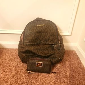 Michael Kors Jet Set Backpack & large matching wallet---Brown